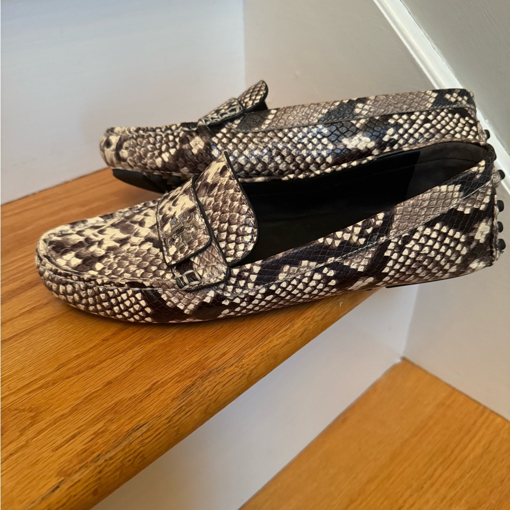 Tory Burch Women’s Loafers 9 - Picture 3 of 5